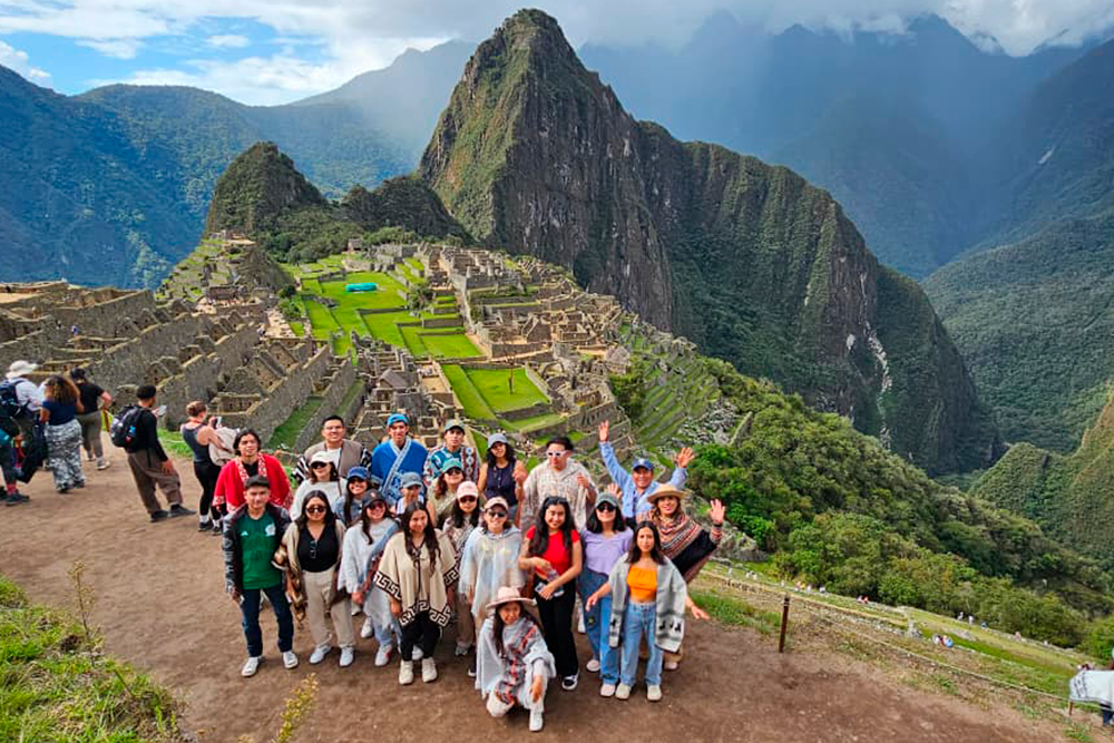 Tour Machu PiTour Machu Picchu full daycchu 2 dias – Tren desde Ollantaytambo